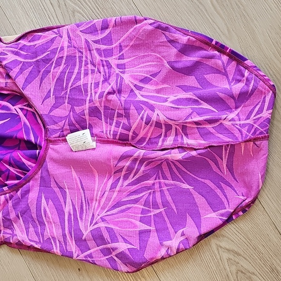 Speedo Deep Curved Back Hem One Piece Swim Suit, Size 18 - Picture 12 of 12